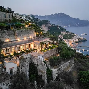 Tenuta Dell'al.ma. Guest house